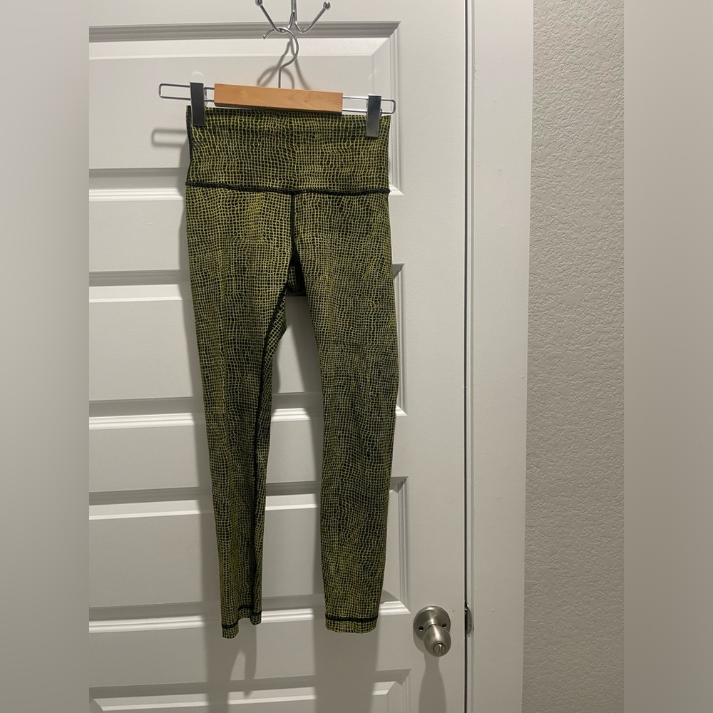 Lululemon high times pants luon fall net toxic black US 4 - Picture 1 of 8